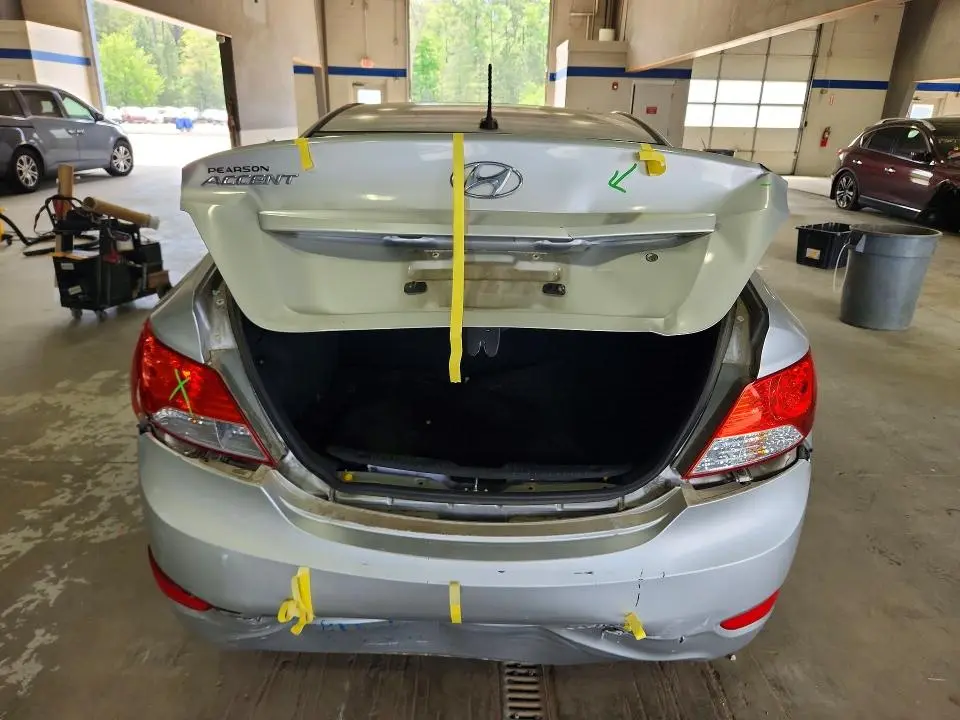 2013 HYUNDAI ACCENT GLS  