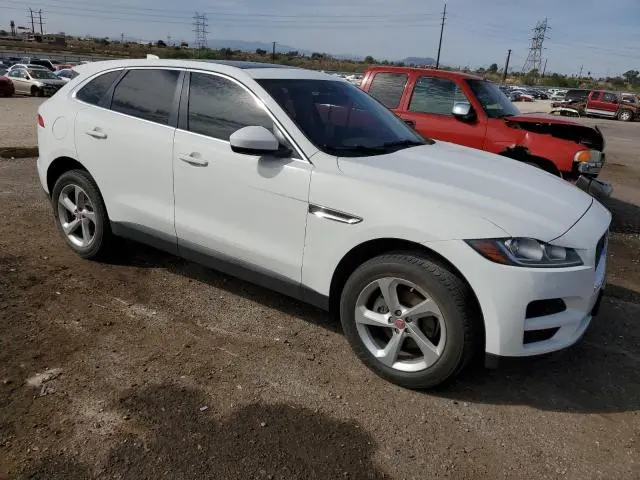 2019 JAGUAR F-PACE