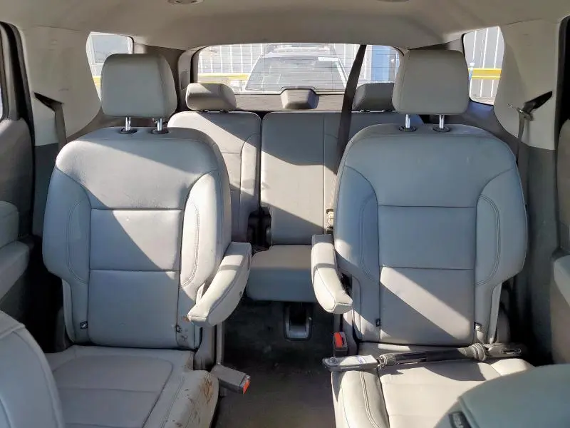 2020 CHEVROLET TRAVERSE LT  