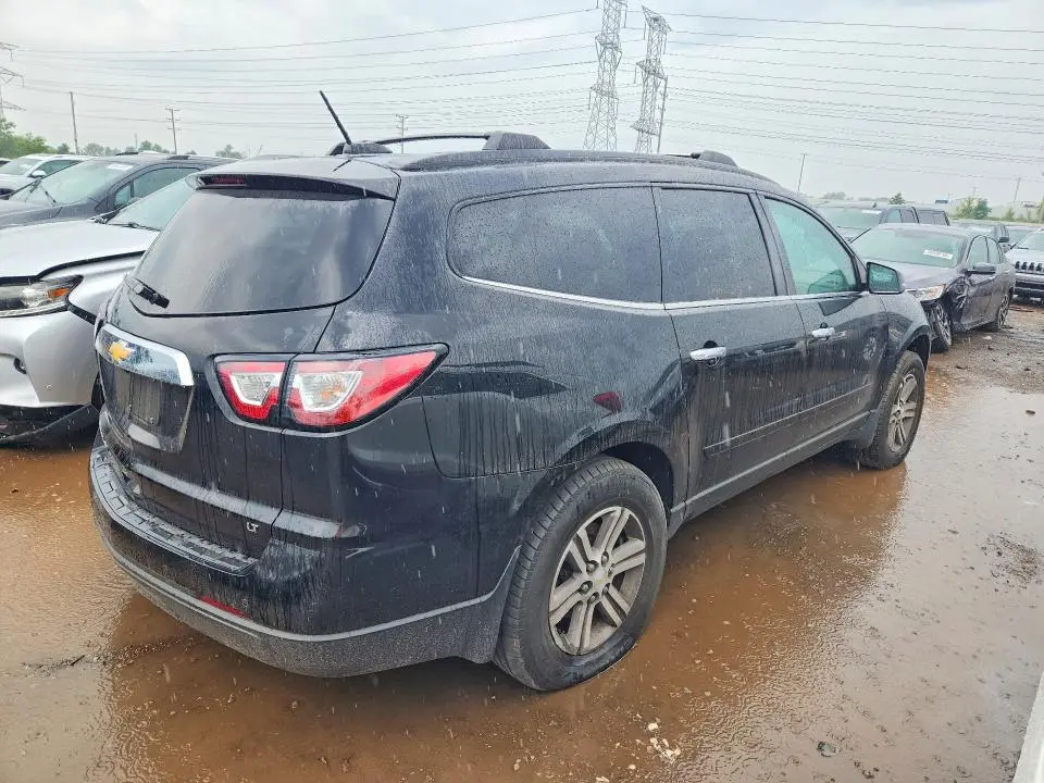 2017 CHEVROLET TRAVERSE LT  