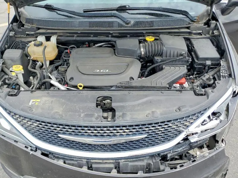 2017 CHRYSLER PACIFICA TOURING L  