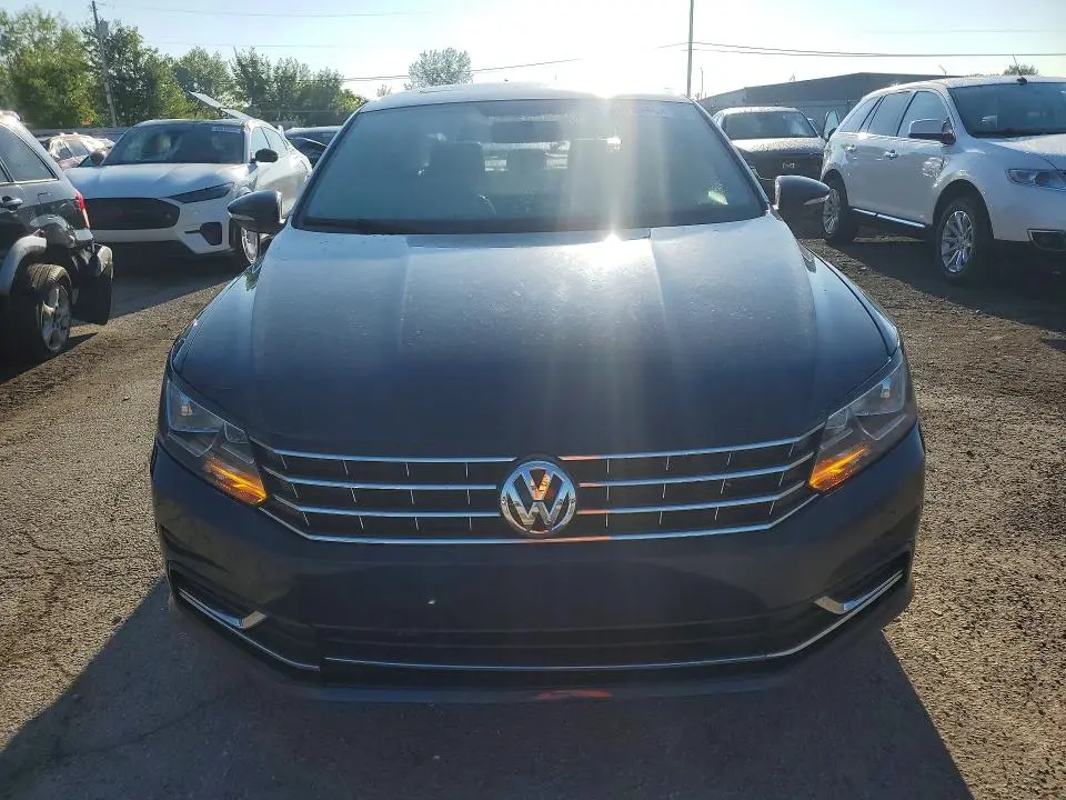 2019 VOLKSWAGEN PASSAT WOLFSBURG  
