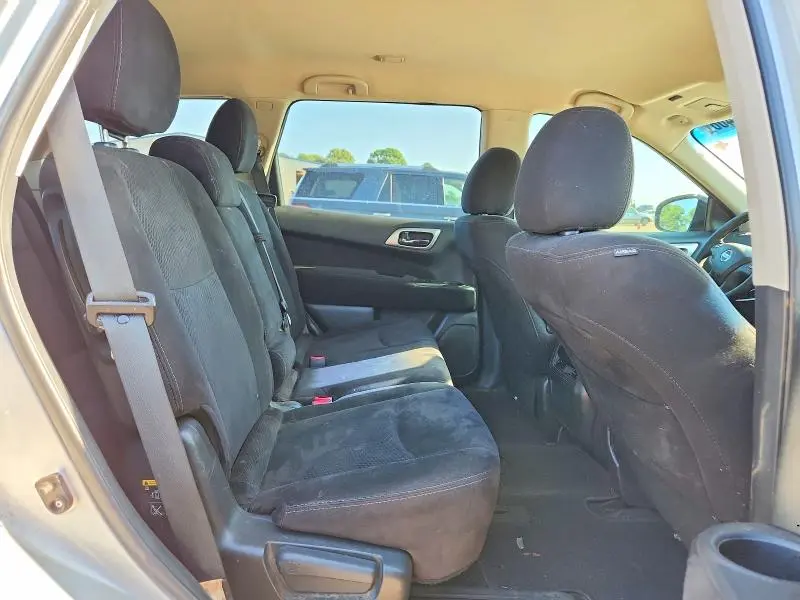 2015 NISSAN PATHFINDER S  