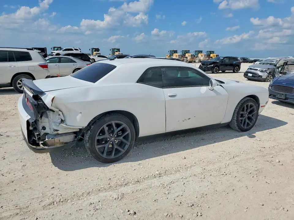 2023 DODGE CHALLENGER SXT  