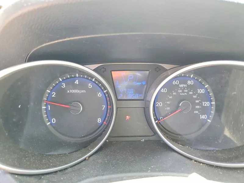 2011 HYUNDAI TUCSON GLS  