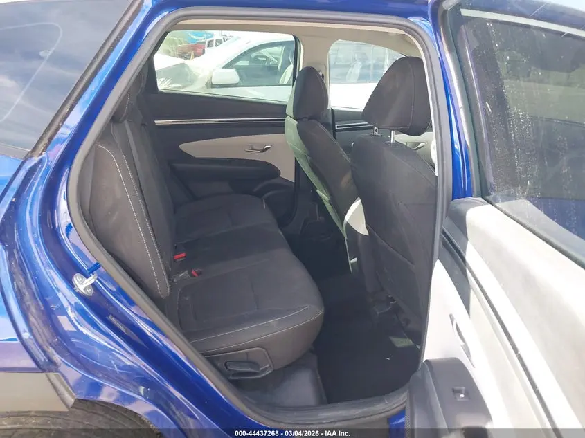 2022 HYUNDAI TUCSON SE