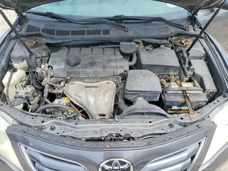 2011 TOYOTA CAMRY LE  