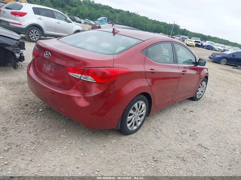2013 HYUNDAI ELANTRA GLS