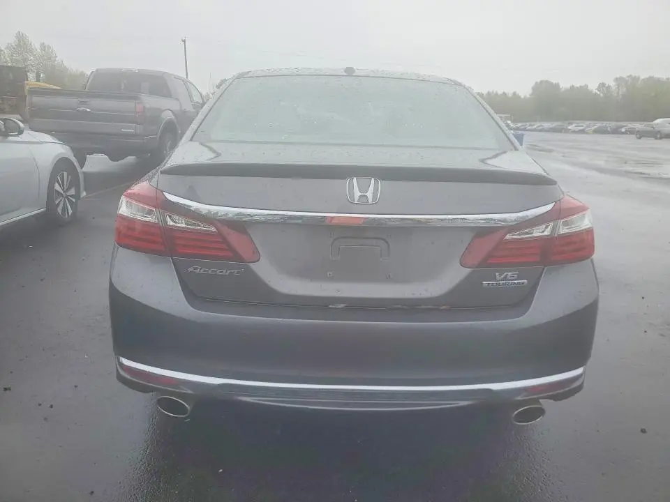 2017 HONDA ACCORD TOURING  
