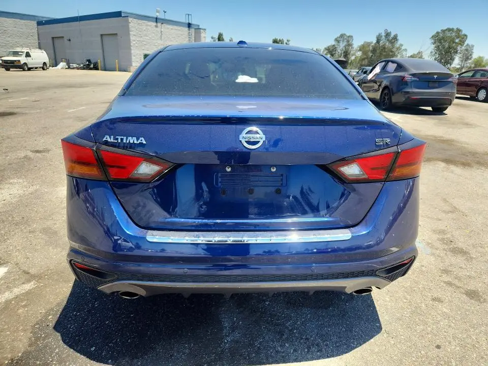 2020 NISSAN ALTIMA SR  
