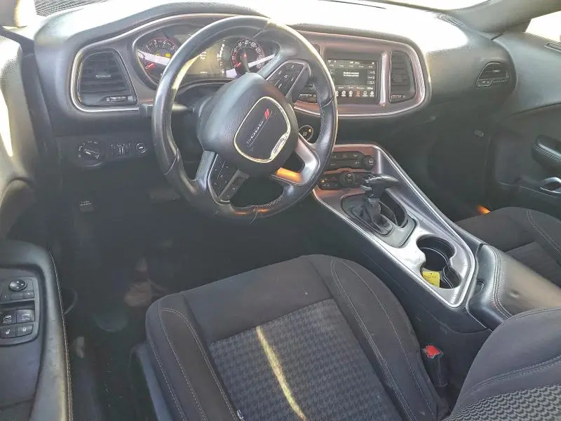 2015 DODGE CHALLENGER SXT  