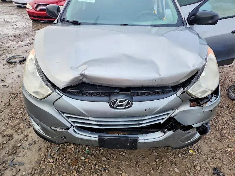 2011 HYUNDAI TUCSON GL  