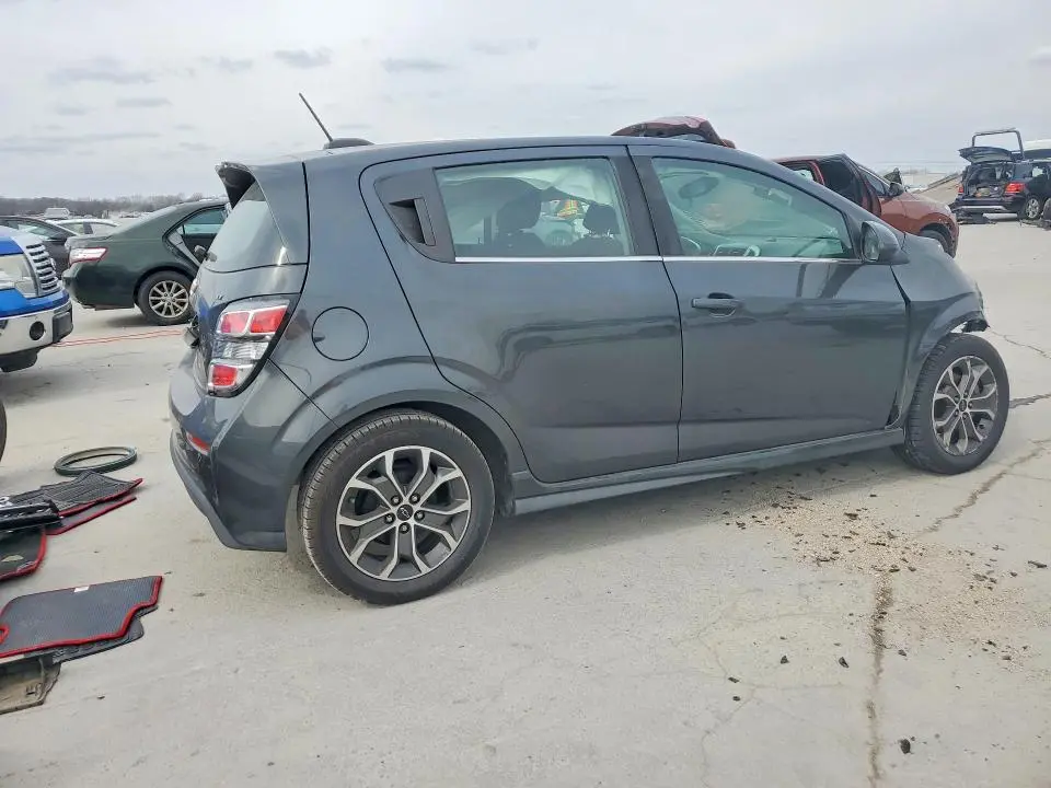 2018 CHEVROLET SONIC LT  