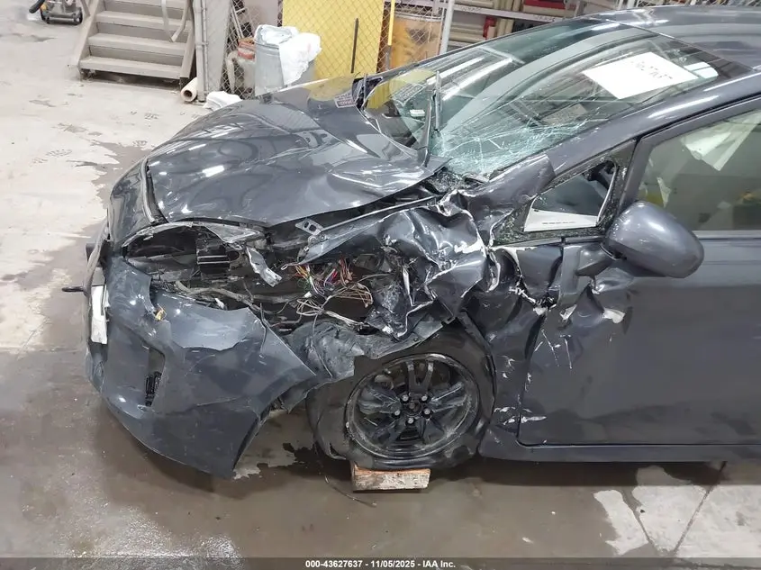 2015 TOYOTA PRIUS TWO