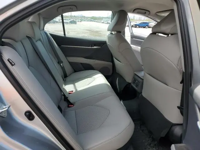 2023 TOYOTA CAMRY XLE  