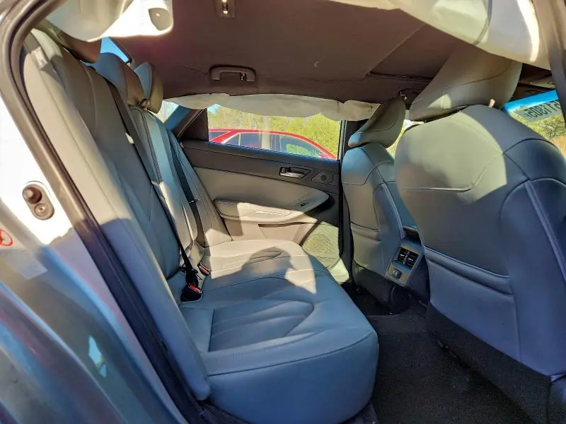 2019 TOYOTA AVALON XLE  