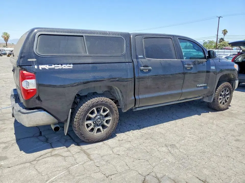2016 TOYOTA TUNDRA SR5  