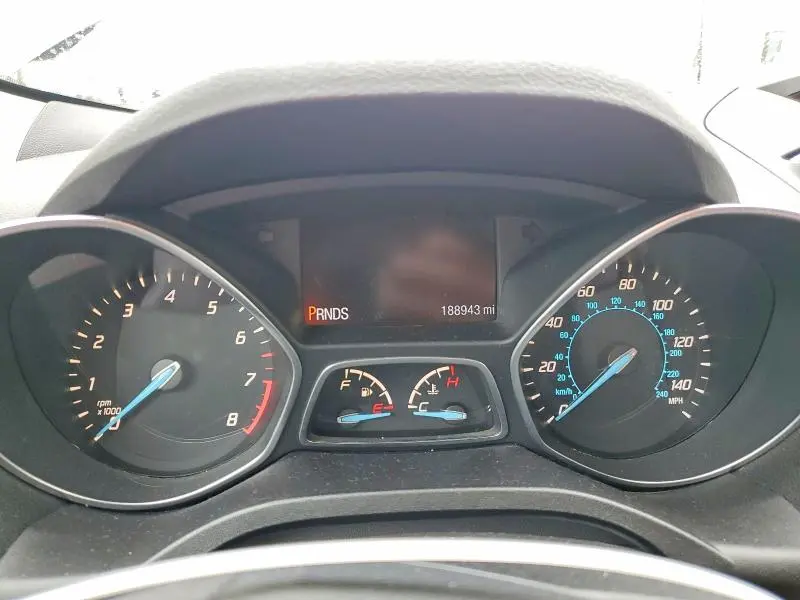 2016 FORD ESCAPE SE  