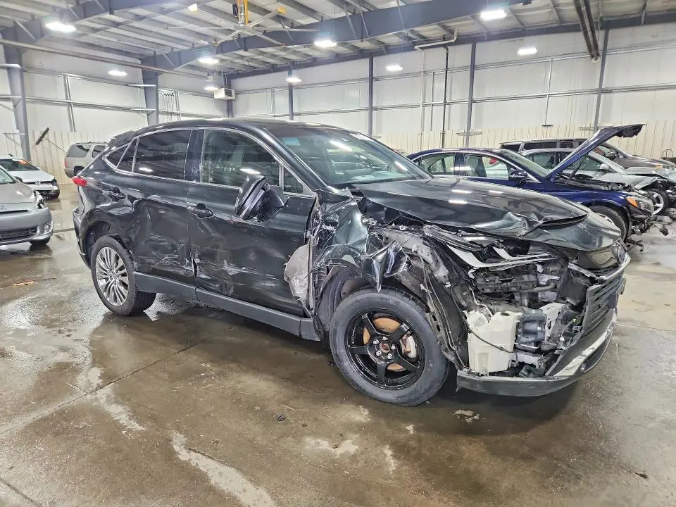 2021 TOYOTA VENZA LIMITED  