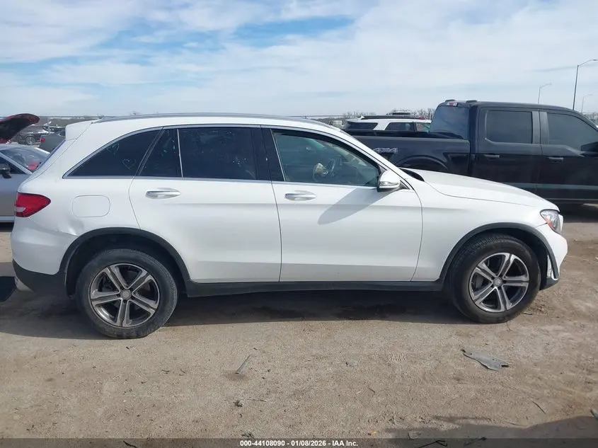 2016 MERCEDES-BENZ GLC 300  