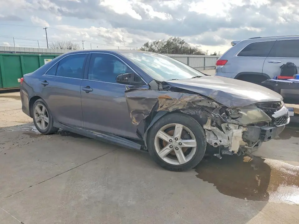 2014 TOYOTA CAMRY   