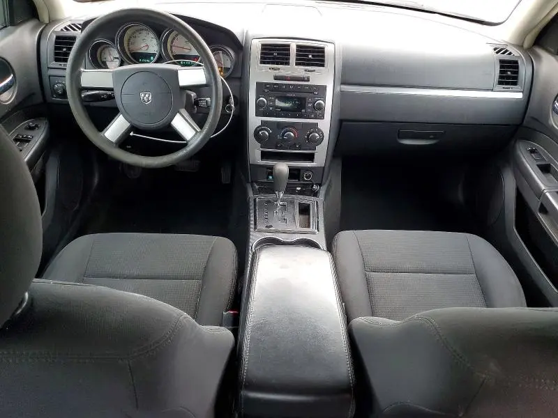2010 DODGE CHARGER SXT  