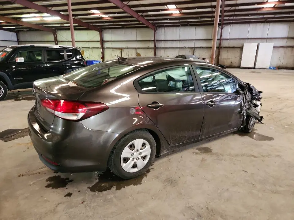 2018 KIA FORTE LX  
