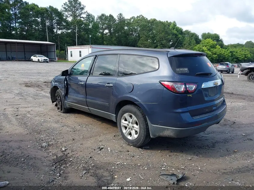 2013 CHEVROLET TRAVERSE LS