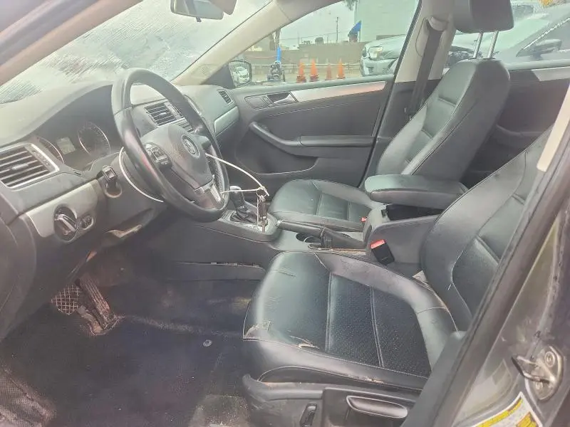 2014 VOLKSWAGEN JETTA SE  