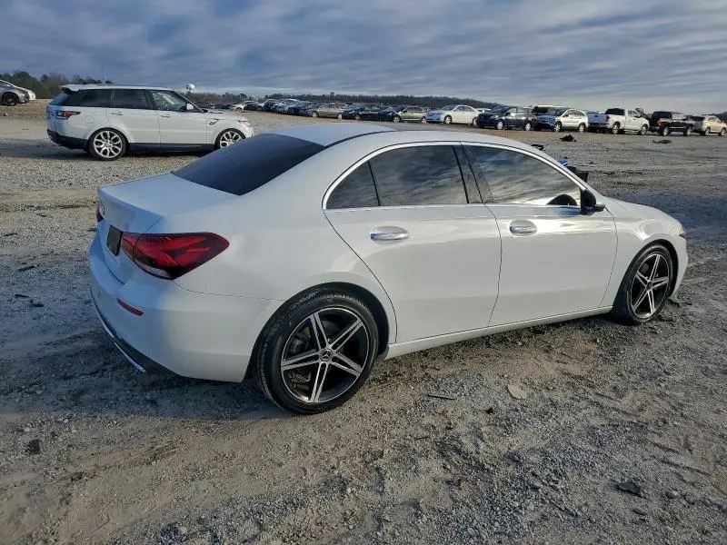 2019 MERCEDES-BENZ A 220  