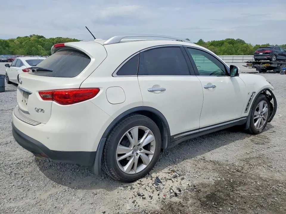 2016 INFINITI QX70 BASE  