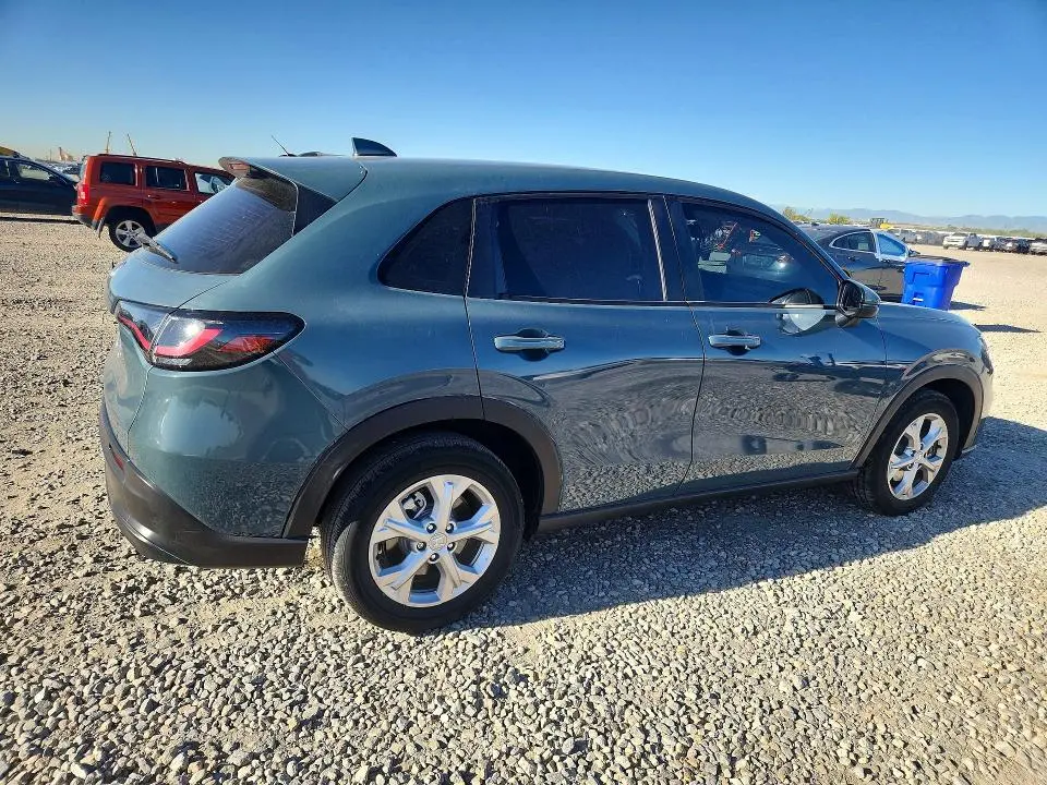 2025 HONDA HR-V LX  