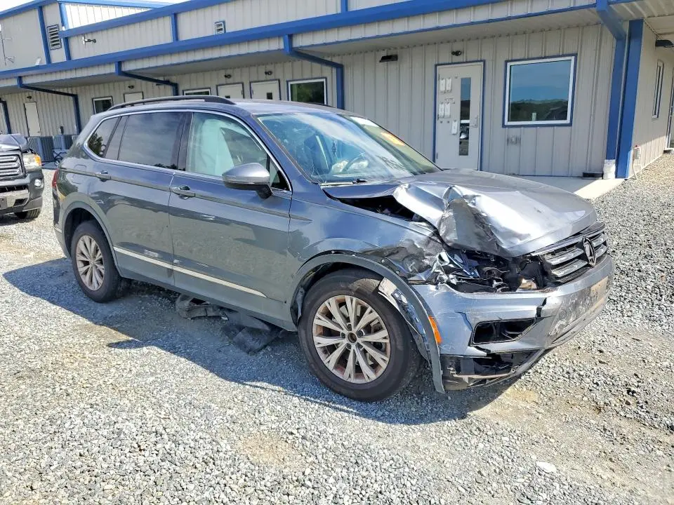 2018 VOLKSWAGEN TIGUAN SE  