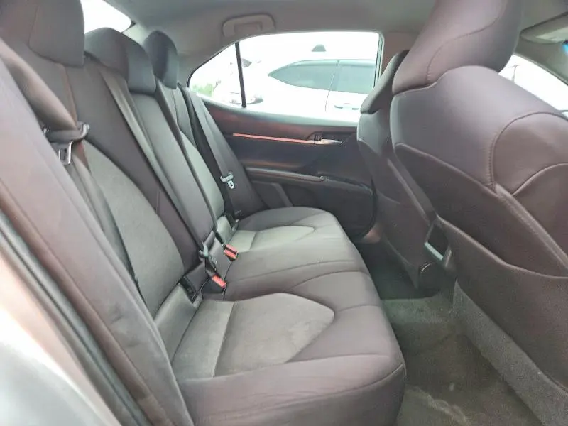 2018 TOYOTA CAMRY LE  