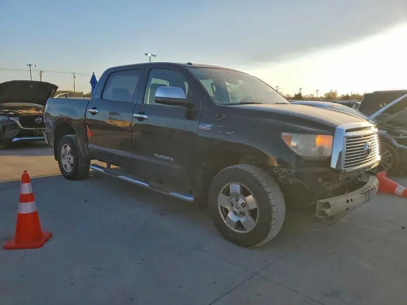 2013 TOYOTA TUNDRA CREWMAX LIMITED  
