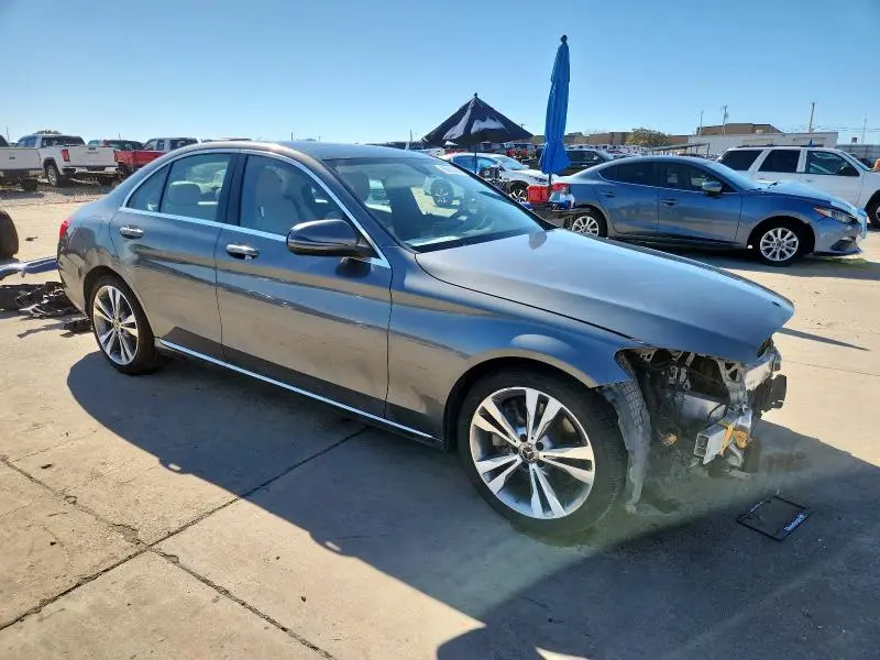 2018 MERCEDES-BENZ C 300  