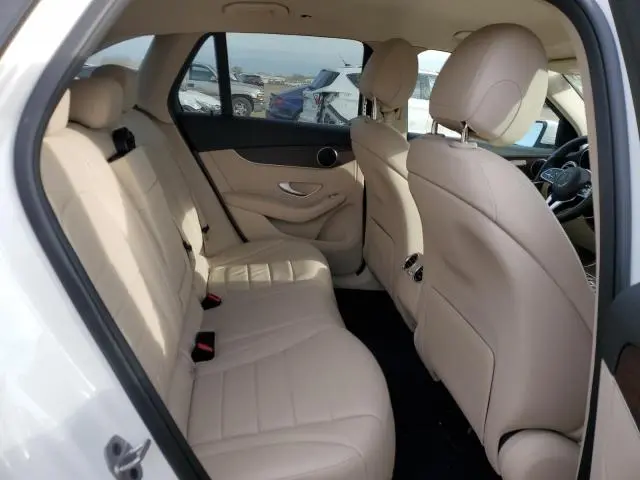 2022 MERCEDES-BENZ GLC 300 4MATIC  