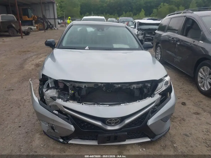2020 TOYOTA CAMRY XSE