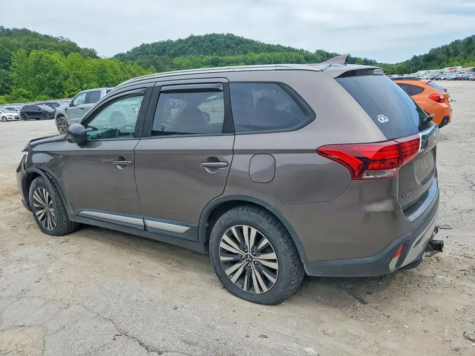 2019 MITSUBISHI OUTLANDER SE  
