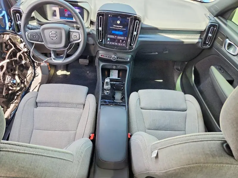 2023 VOLVO XC40 RECHARGE ULTIMATE  