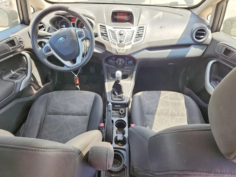 2013 FORD FIESTA SE  