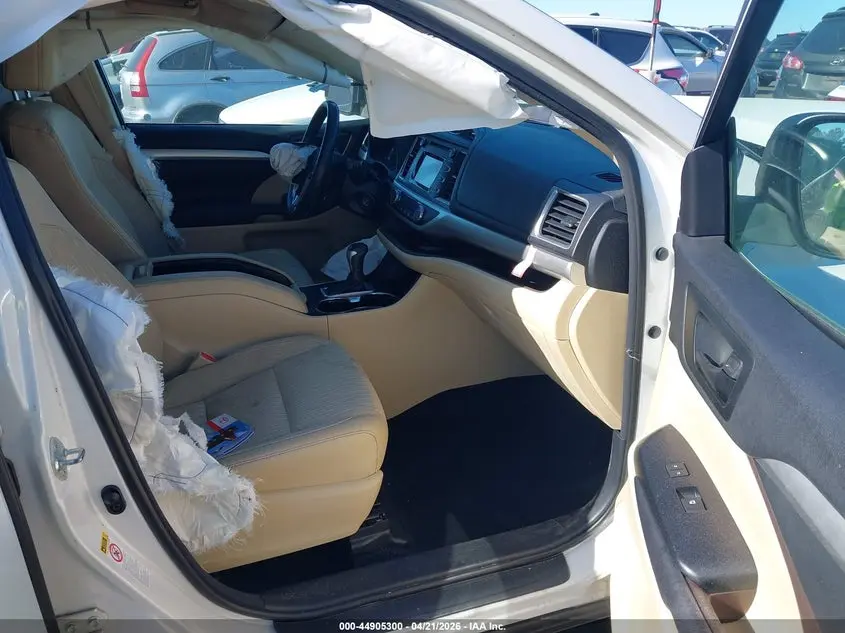 2015 TOYOTA HIGHLANDER LE PLUS V6