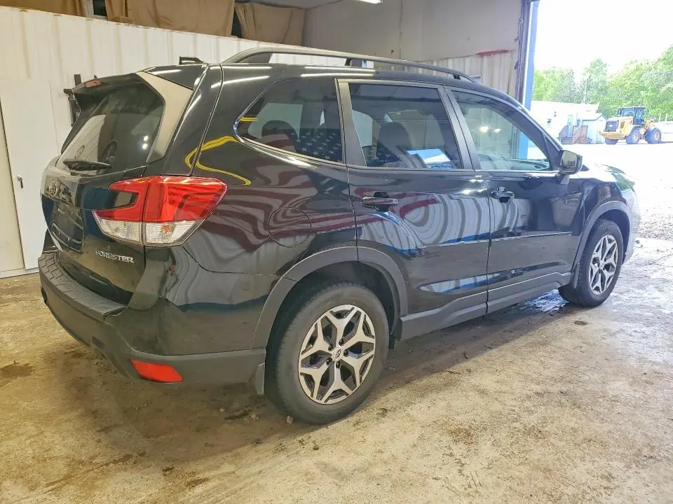 2019 SUBARU FORESTER PREMIUM  