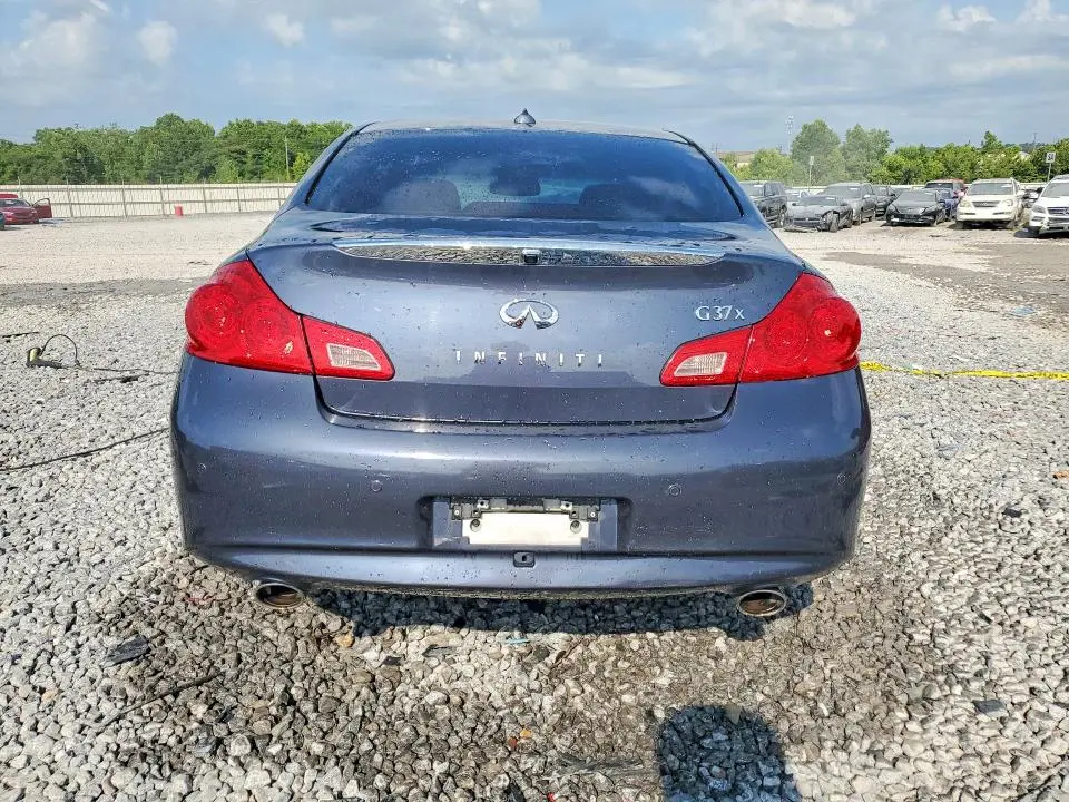 2012 INFINITI G37   