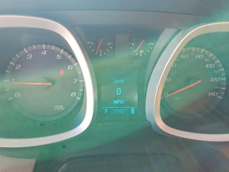 2011 CHEVROLET EQUINOX LT  