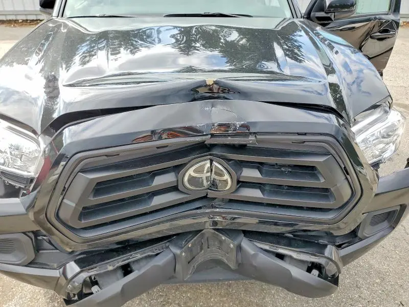 2022 TOYOTA TACOMA SR V6  
