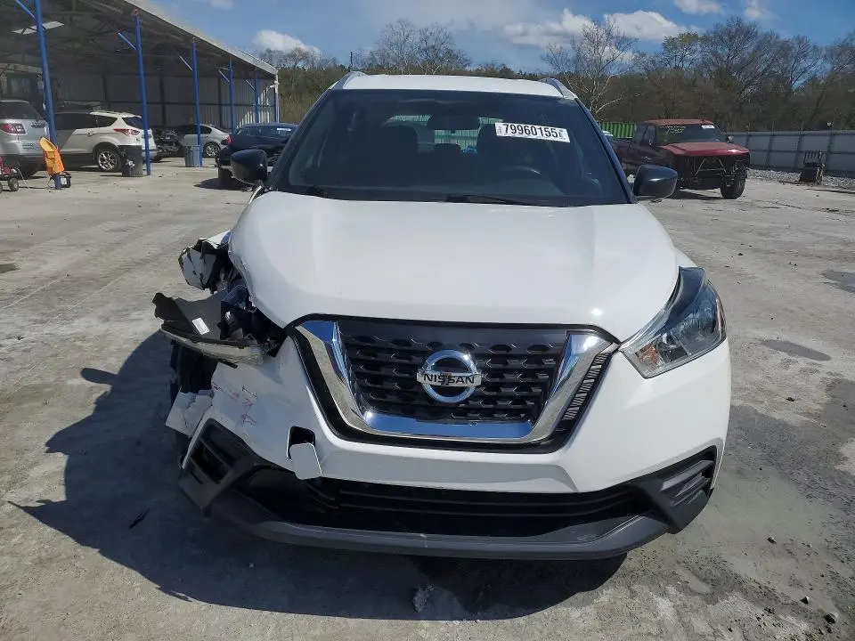 2019 NISSAN KICKS S  