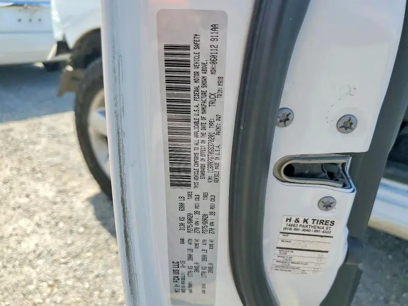 2016 RAM 1500 SLT  