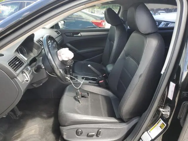 2015 VOLKSWAGEN PASSAT SE  