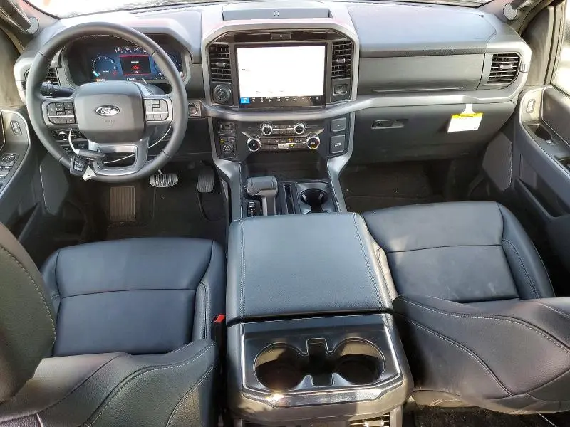 2025 FORD F150 XLT  